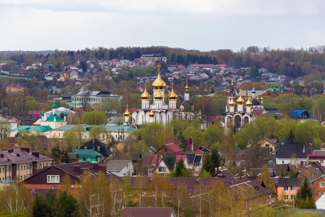 10 малых городов России, где время застыло: русалки, пряники и котлеты Пушкина 10 малых городов России, где время застыло: русалки, пряники и котлеты Пушкина