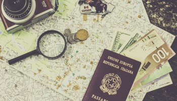 Турагент-рецидивист: как женщина умудрилась обманывать туристов прямо из исправительного центра?