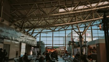 Юг России в тумане: треть туристов не долетает, аэропорты еле дышат