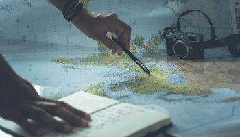 Турагенты, внимание: клиенту уже мало путёвки. Как подарить ему впечатление?