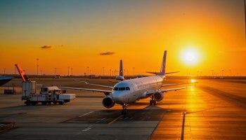 Египетской авиакомпании дали две недели на исправление: 40% рейсов с опозданием!