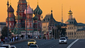 Скидки против профи: почему Wildberries и маркетплейсы давят на турагентов &mdash; и что делать