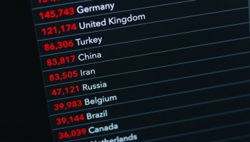 Цены на отдых в России в 2025: отели и авиабилеты выросли, но не сорвали крышу 🏨✈️
