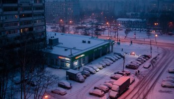 Цифровой апокалипсис: как отключения интернета парализуют туризм в России