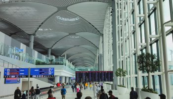 Турция в 2026: За пол-литра воды в аэропорту отдашь половину зарплаты! 😱💸