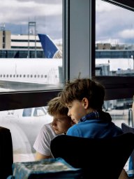 ✈️ Суд сказал: Рядом с мамой &mdash; бесплатно! Как &laquo;Победа&raquo; проиграла родителям