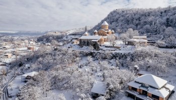 Красная Поляна без снега: Где съесть хинкали и погладить альпаку в 2025