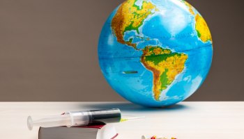 Страховка-2026: как не остаться без штанов после больницы за границей