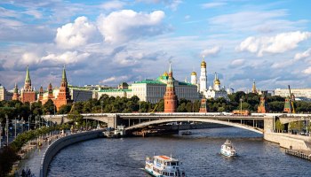 Тураггрегаторы в закоулоке: как 30-летний закон пытается догнать цифровую реальность 2025 года
