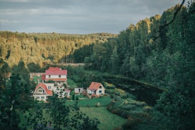 Ленобласть 2026: бассейн стал обязательным, а москвичи едут за загородным вайбом Ленобласть 2026: бассейн стал обязательным, а москвичи едут за загородным вайбом