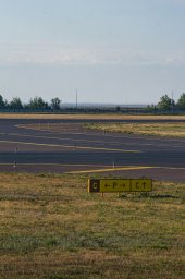 Самолетная сидячка: россияне устроили акцию протеста в казахстанской глуши Самолетная сидячка: россияне устроили акцию протеста в казахстанской глуши
