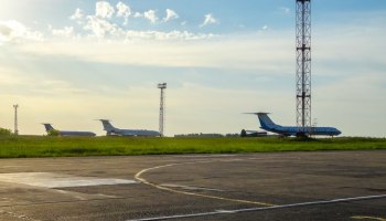 Самолёты стареют, цены растут: что ждёт российских авиапассажиров в 2026?