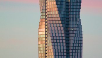 Урал без суеты: граффити, пирожки с хвощом и небоскрёбы