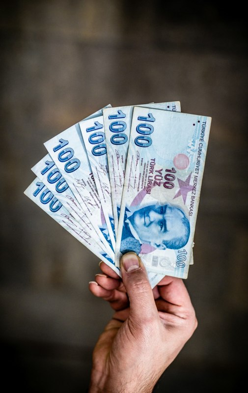 Забудьте про панику: старые доллары в Турции меняют без проблем