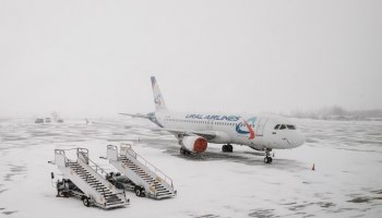 Снежный апокалипсис в Шереметьево: аэропорт снова парализован, пассажиры крутят спиннеры ожидания