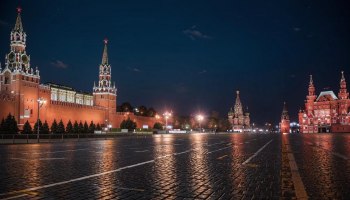 Майские 2025: ажиотаж в отелях у парада и стабильный спрос на Москву