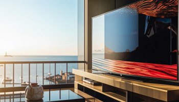 Отель в Египте требует 500$ за сломанный TV: туристы в шоке!