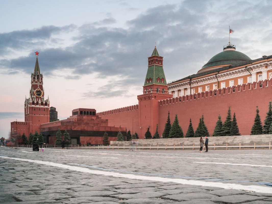 Лето 2026: экскурсии вместо пляжей — где ночь в отеле стоит дешевле обеда Лето 2026: экскурсии вместо пляжей — где ночь в отеле стоит дешевле обеда