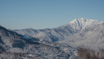 Спрос на горнолыжный отдых в России вырос на 25% &mdash; Сочи задаёт тренды зимой 2025